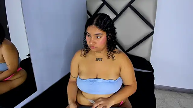 catty-123 online show from November 28, 2025, 4:23 am