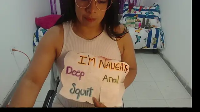 Alanafire online show from November 7, 2025, 1:48 pm