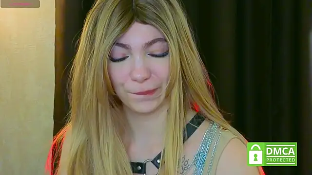 sophiaxoxo online show from October 29, 2025, 10:14 am