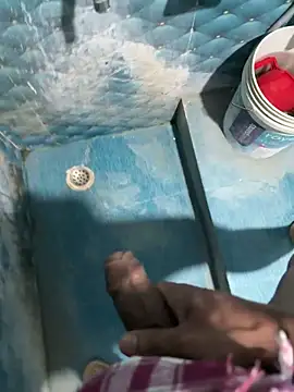 aksahoo2525 online show from November 17, 2025, 12:31 pm