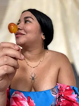 Snapshot of Vickybon chatting on November 11, 2025, 6:58 pm Vickybon online show from November 11, 2025, 6:58 pm