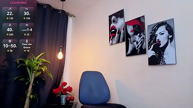 Snapshot of Flor_Gil chatting on November 28, 2025, 3:17 am Flor Gil online show from November 28, 2025, 3:17 am