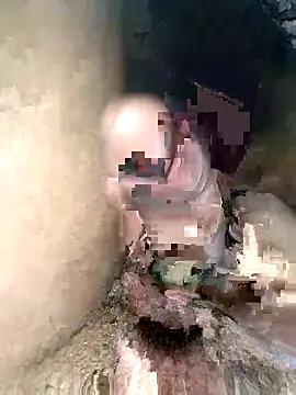 Snapshot of Your_hubby0 chatting on November 14, 2025, 7:39 pm Your hubby0 online show from November 14, 2025, 7:39 pm