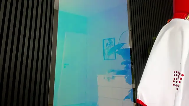 Snapshot of Sassy_Annee chatting on October 31, 2025, 10:16 pm Sassy Annee online show from October 31, 2025, 10:16 pm