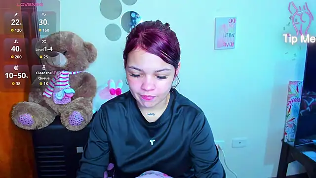 Emma boo online show from March 26, 2026, 3:21 pm