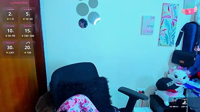 Emma boo online show from November 15, 2025, 2:32 pm