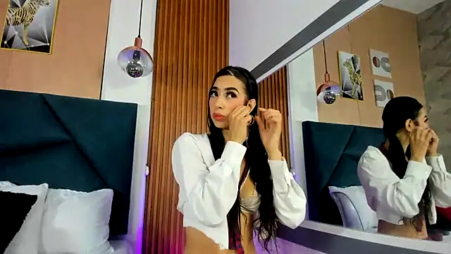 Ivy Spicy online show from April 10, 2026, 8:38 pm