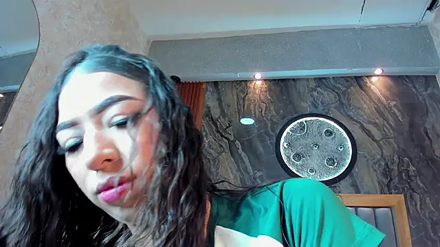 Snapshot of Ivy_Spicy chatting on November 8, 2025, 3:43 am Ivy Spicy online show from November 8, 2025, 3:43 am