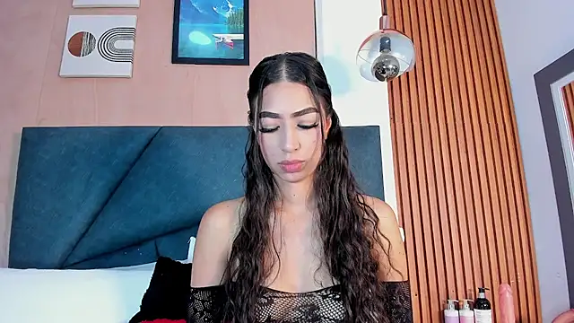 Ivy Spicy online show from February 6, 2026, 8:05 pm