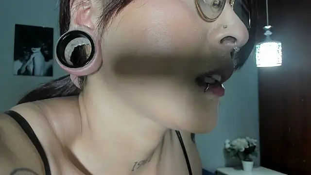 sexynova 93 online show from February 20, 2026, 7:38 pm