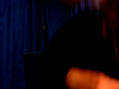 KendallTwisTx online show from November 29, 2025, 4:23 am