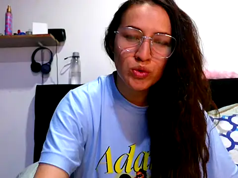 KendallTwisTx online show from November 27, 2025, 4:46 am