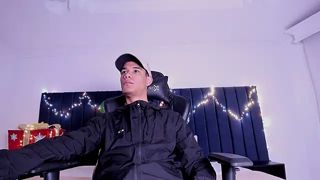 michael vidal online show from December 17, 2025, 4:17 am