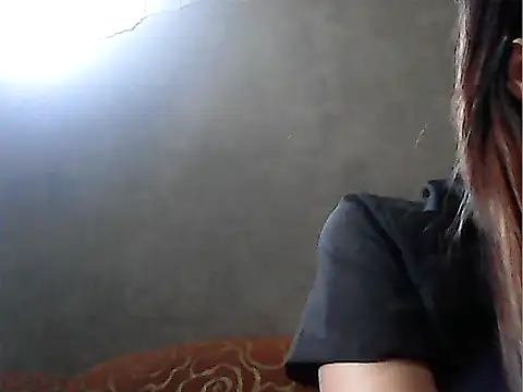 hottiebabe23 online show from October 30, 2025, 8:34 am