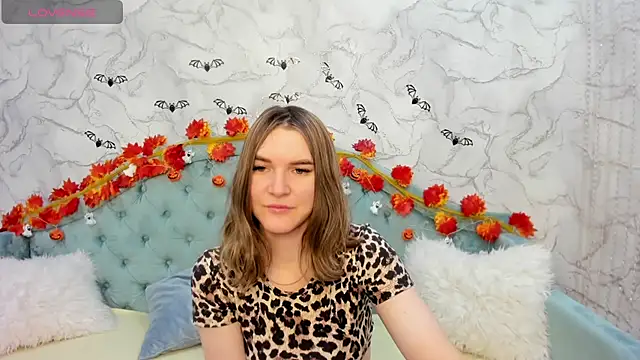 Snapshot of AriaAmaren chatting on October 30, 2025, 11:45 pm AriaAmaren online show from October 30, 2025, 11:45 pm