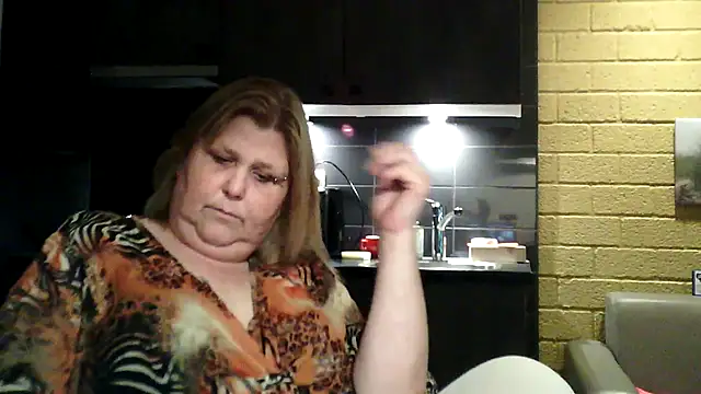 Sylviastar46 online show from March 8, 2026, 6:11 pm