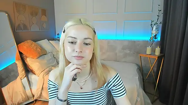 Snapshot of Jessie_Cuti chatting on February 17, 2026, 1:52 pm Jessie Cuti online show from February 17, 2026, 1:52 pm