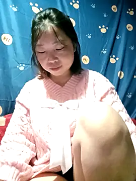 Snapshot of julybe chatting on December 3, 2025, 11:04 pm julybe online show from December 3, 2025, 11:04 pm