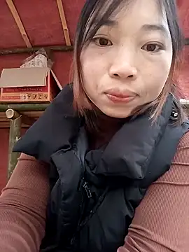 julybe online show from December 20, 2025, 9:01 am