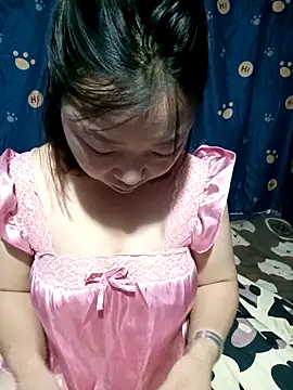 Snapshot of julybe chatting on November 12, 2025, 1:21 am julybe online show from November 12, 2025, 1:21 am