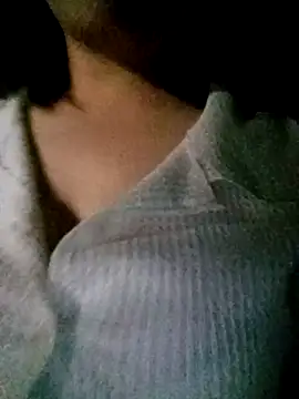 Snapshot of julybe chatting on December 2, 2025, 3:25 pm julybe online show from December 2, 2025, 3:25 pm