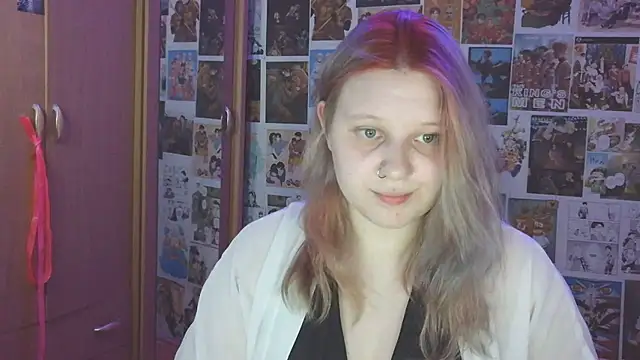 Snapshot of FoxPlayXX chatting on July 19, 2026, 11:45 pm FoxPlayXX online show from July 19, 2026, 11:45 pm