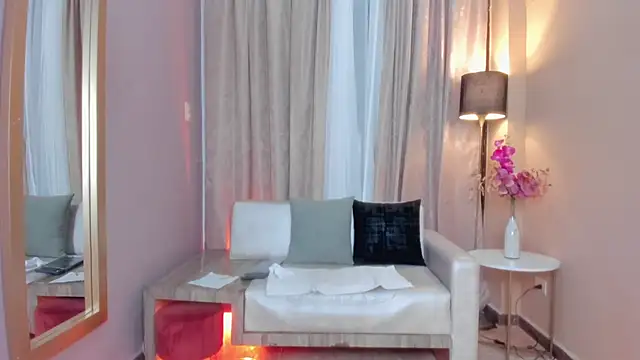 Snapshot of HannaaWells chatting on November 27, 2025, 5:57 pm HannaaWells online show from November 27, 2025, 5:57 pm