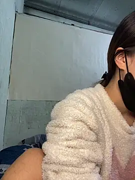 Snapshot of BUNNY050465 chatting on November 6, 2025, 4:00 pm BUNNY050465 online show from November 6, 2025, 4:00 pm