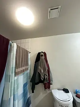 Snapshot of ezrah23 chatting on February 23, 2026, 12:12 am ezrah23 online show from February 23, 2026, 12:12 am