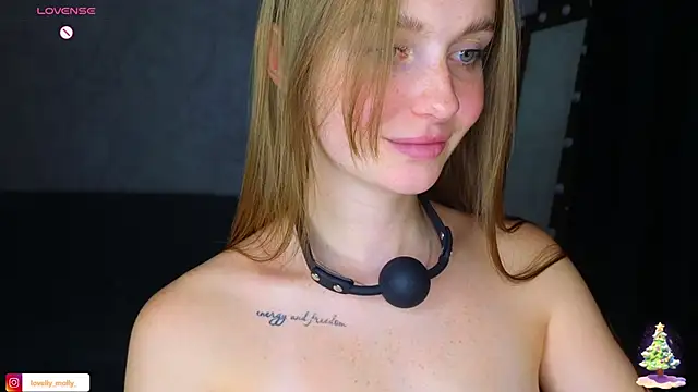 Snapshot of Lovelly_molly1 chatting on January 10, 2026, 6:58 pm Lovelly molly1 online show from January 10, 2026, 6:58 pm