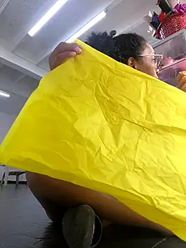 Snapshot of SHAILABROWN chatting on November 16, 2025, 8:35 pm SHAILABROWN online show from November 16, 2025, 8:35 pm