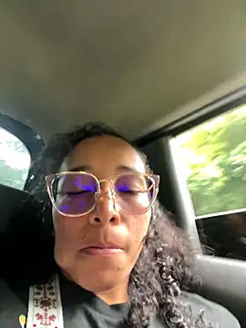 Snapshot of SHAILABROWN chatting on November 6, 2025, 7:51 pm SHAILABROWN online show from November 6, 2025, 7:51 pm