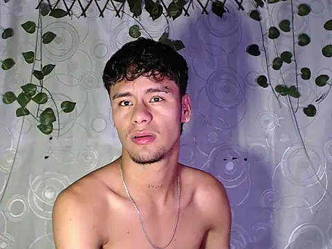 connor michael01 online show from November 7, 2025, 11:19 pm