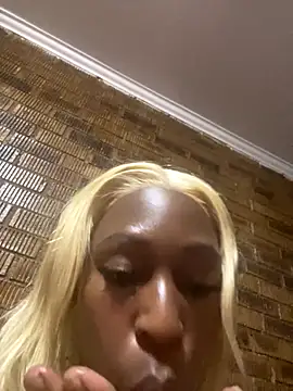 Snapshot of SP1CY_MOMMY chatting on November 23, 2025, 11:37 pm SP1CY MOMMY online show from November 23, 2025, 11:37 pm