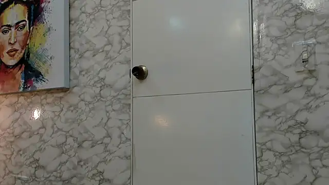 Snapshot of DIRTY_MIIA_ chatting on December 16, 2025, 12:20 pm DIRTY MIIA online show from December 16, 2025, 12:20 pm