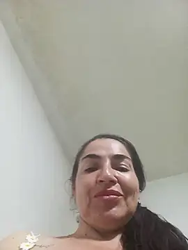 MaryRoze  online show from April 15, 2026, 1:44 am