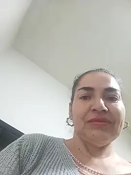 MaryRoze  online show from April 7, 2026, 1:07 am