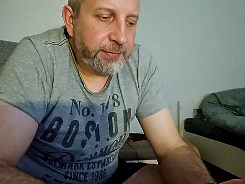 ghost430000 online show from November 29, 2025, 7:25 pm