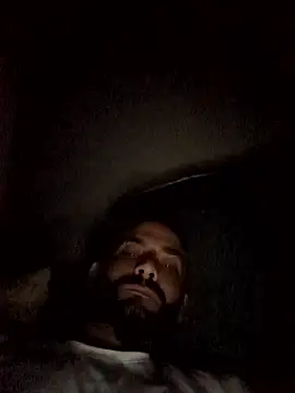 Snapshot of MistedPunt chatting on November 1, 2025, 9:19 pm MistedPunt online show from November 1, 2025, 9:19 pm