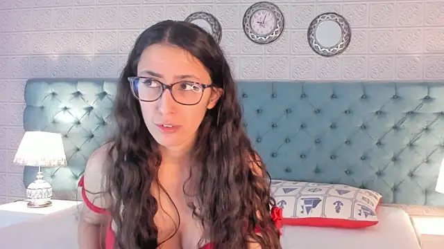 GirafMusic online show from December 16, 2025, 1:26 pm