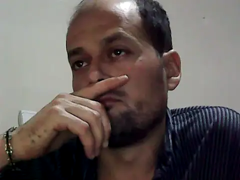 expenser37 online show from November 6, 2025, 7:18 pm