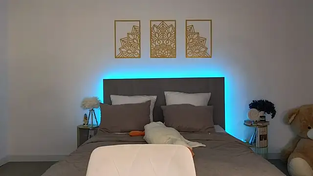 Snapshot of adele_armass chatting on April 4, 2026, 9:10 pm adele armass online show from April 4, 2026, 9:10 pm