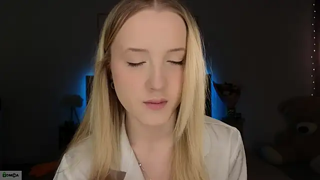 Snapshot of adele_armass chatting on February 19, 2026, 9:34 pm adele armass online show from February 19, 2026, 9:34 pm