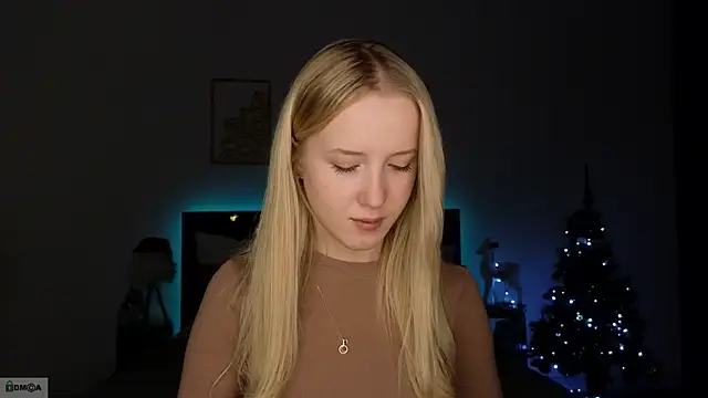 Snapshot of adele_armass chatting on December 18, 2025, 9:07 pm adele armass online show from December 18, 2025, 9:07 pm