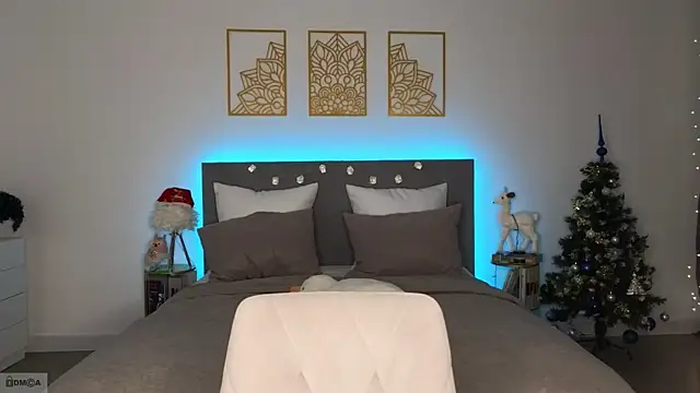 Snapshot of adele_armass chatting on December 21, 2025, 7:59 pm adele armass online show from December 21, 2025, 7:59 pm