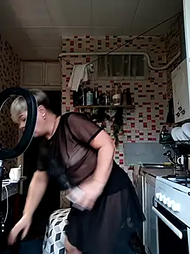 Snapshot of MilkySky chatting on December 3, 2025, 11:20 am MilkySky online show from December 3, 2025, 11:20 am