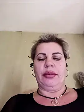 Snapshot of MilkySky chatting on December 17, 2025, 9:31 pm MilkySky online show from December 17, 2025, 9:31 pm