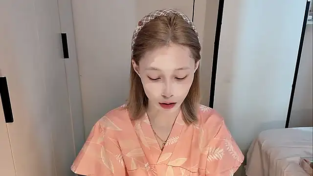 yuyu-33 online show from February 6, 2026, 4:08 am