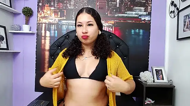 Snapshot of SabrinaRoux chatting on November 8, 2025, 11:25 am SabrinaRoux online show from November 8, 2025, 11:25 am