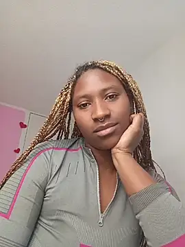 EvonyFoxxx online show from March 12, 2026, 10:36 pm